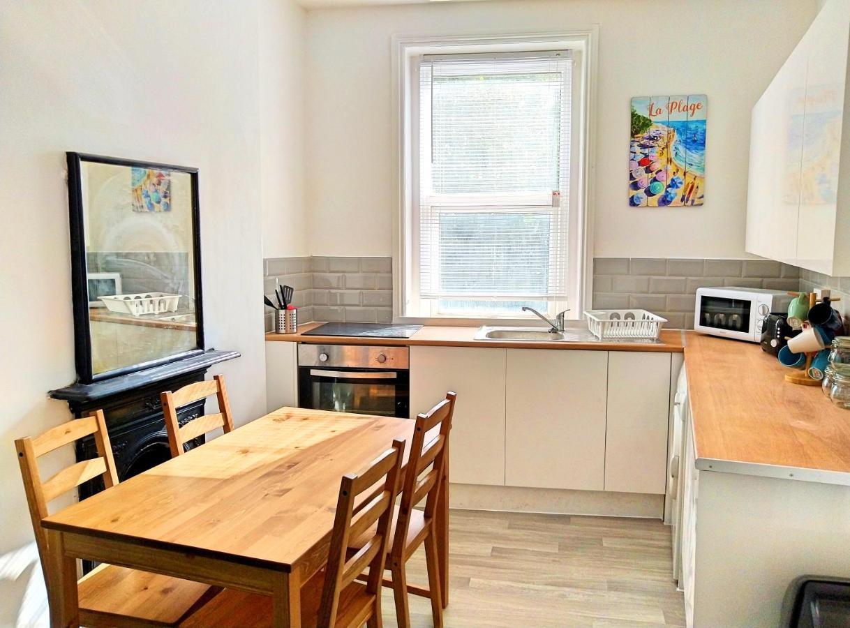 Entire Floor 2 Bedrooms On Westcliff Bournemouth Ngoại thất bức ảnh